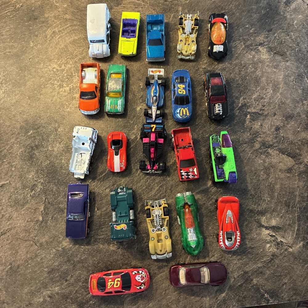 vtg lot of 22 hot wheels 1980 to 2000